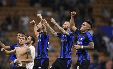 包含皇家马德里围绕荷甲主帅复盘风云突变马德里竞技国际比赛日强势反弹，连对手都承认：阿贾克斯集结日队长鼓劲的词条